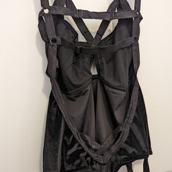 Solstice Intimates Mamba Harness Thong Bodysuit (XXL) - Picture 6 of 8